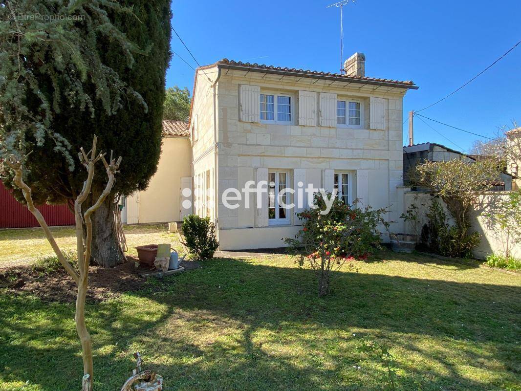 Maison à LUGON-ET-L'ILE-DU-CARNAY