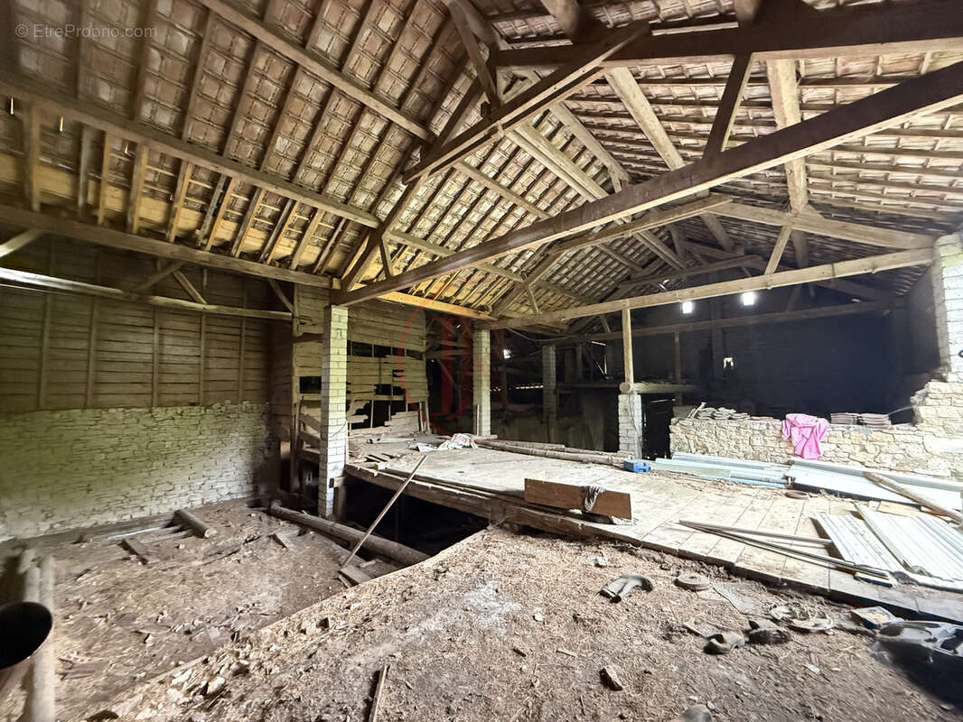 Belle grange à réhabilitée - photo 4