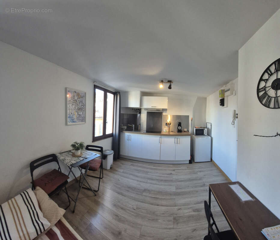 6e   Cour Julien   Studio de 22.23 m2 situé au 4e étage - photo 7