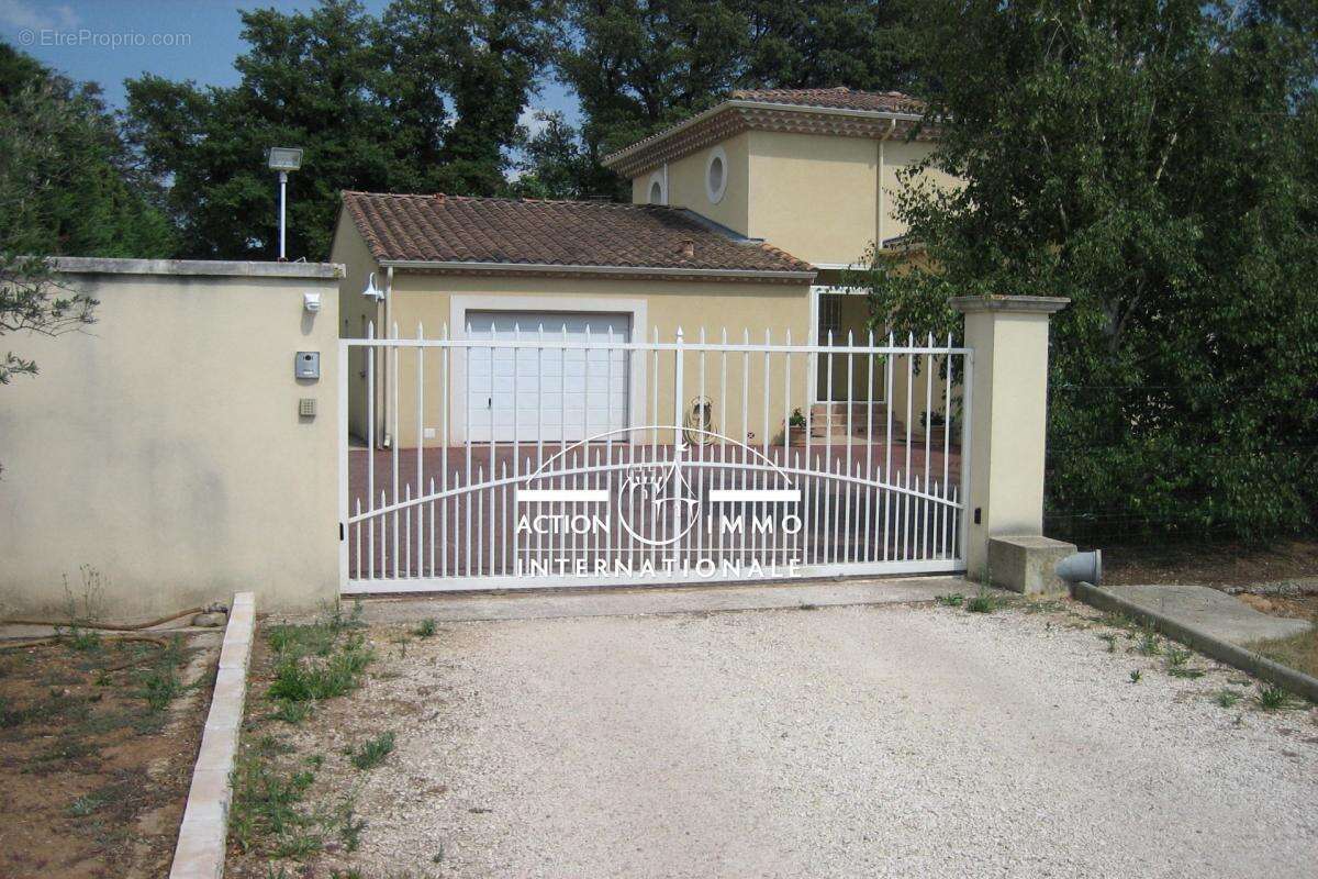 Maison à SAINT-MARTIN-DE-CRAU