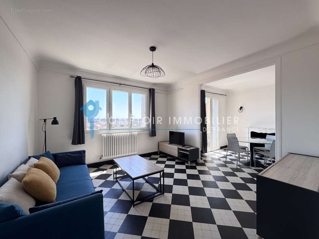 Appartement à ROMANS-SUR-ISERE