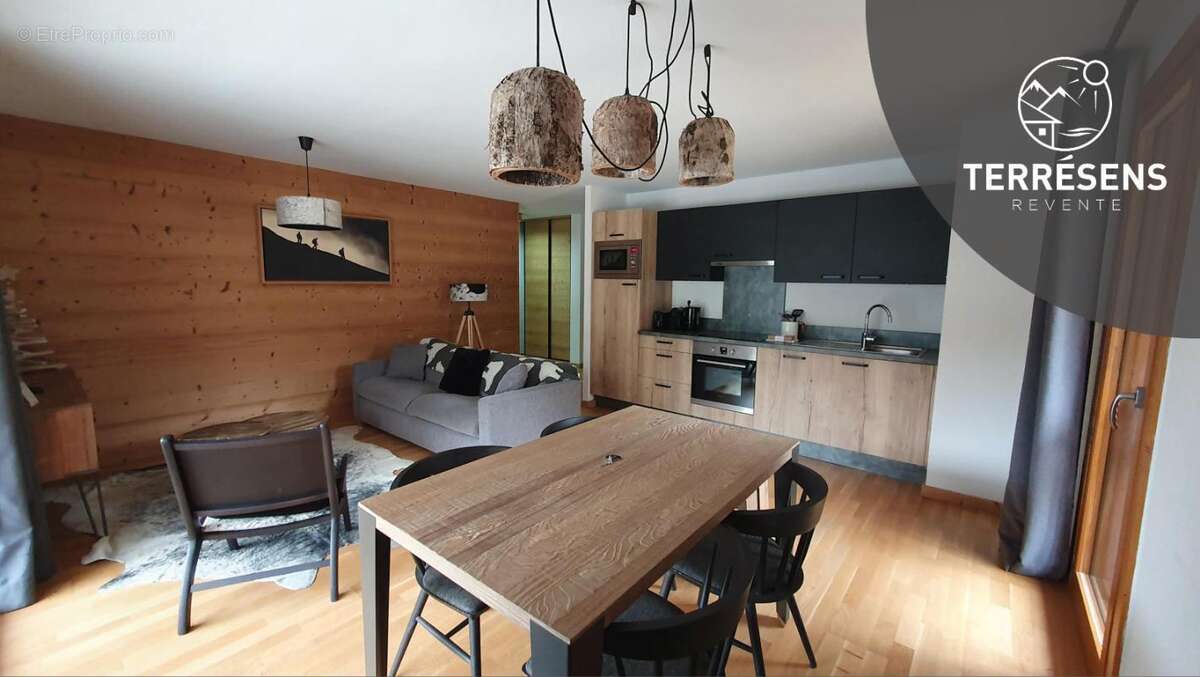 Appartement à VAUJANY