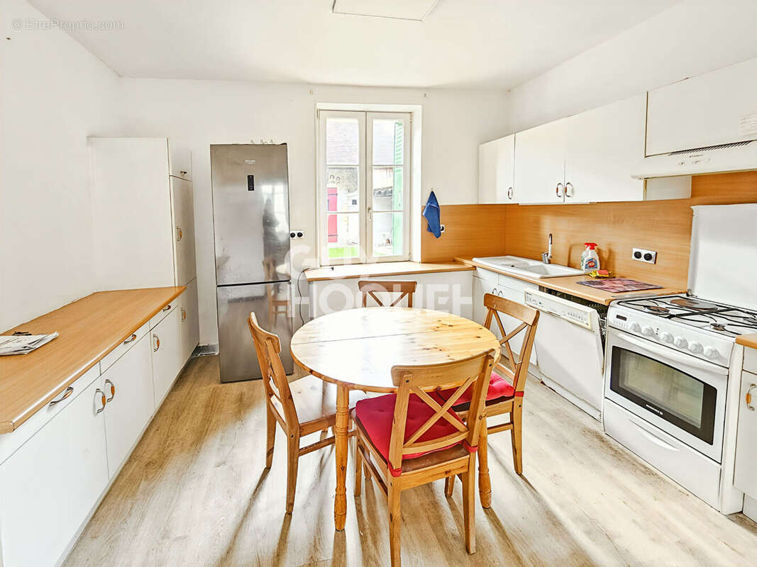 Maison à CHAUMES-EN-BRIE