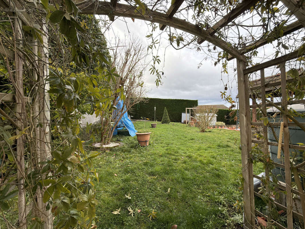 Maison 151 m² à Thizy  - photo 5