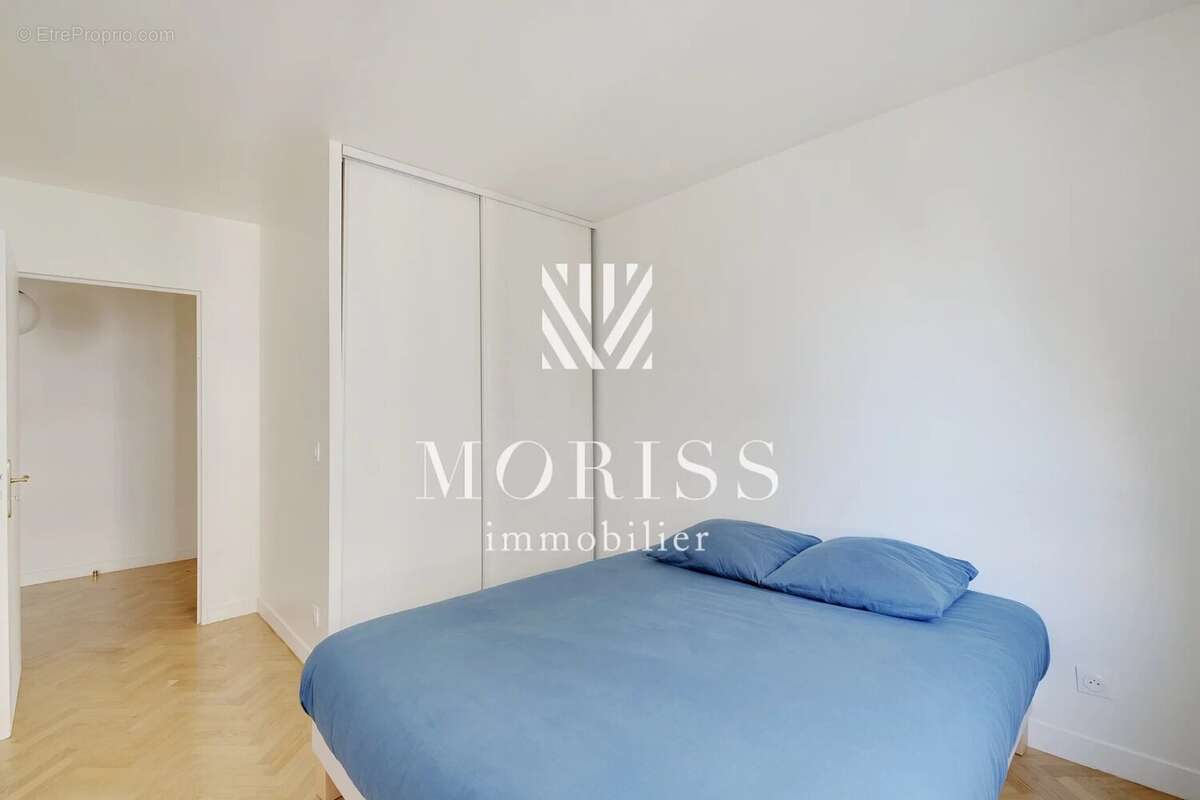 Appartement à COURBEVOIE