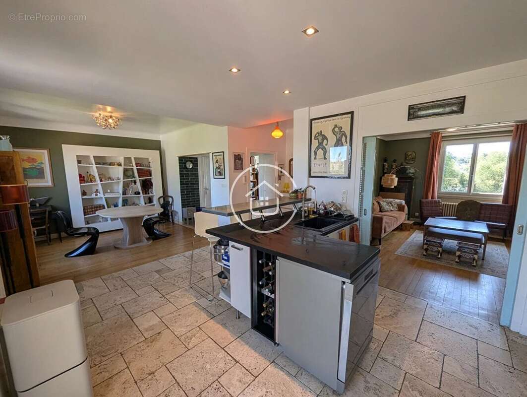 Maison 7 pièces à vendre à Blois - Réf 3876 - photo 4