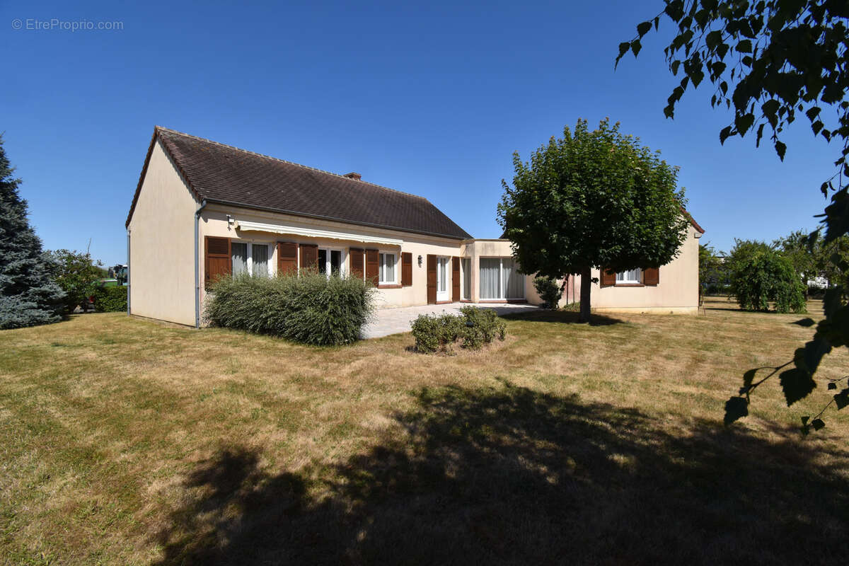 Maison 195 m² à Brou  - photo 17