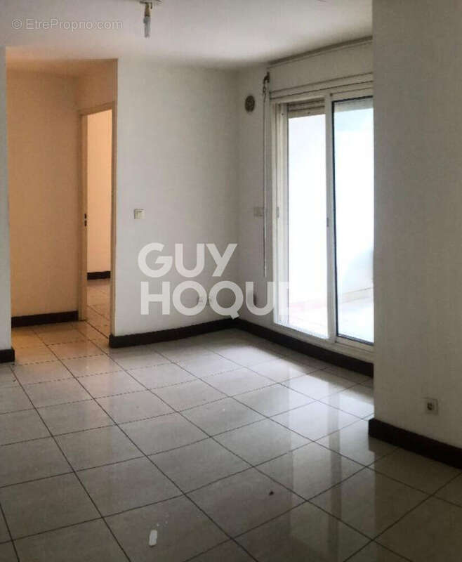 Appartement à SAINT-DENIS