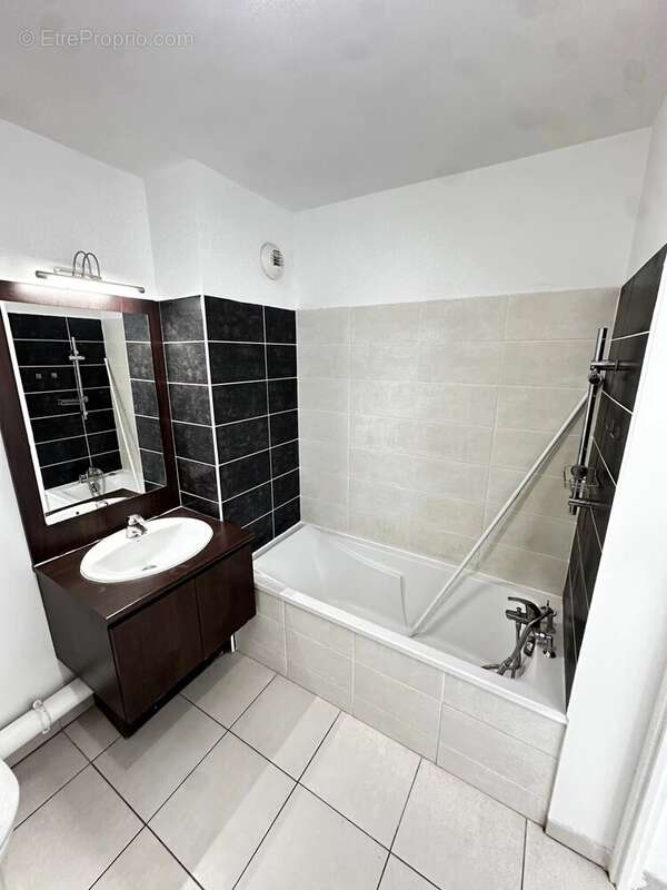 Appartement à CASTELNAU-LE-LEZ