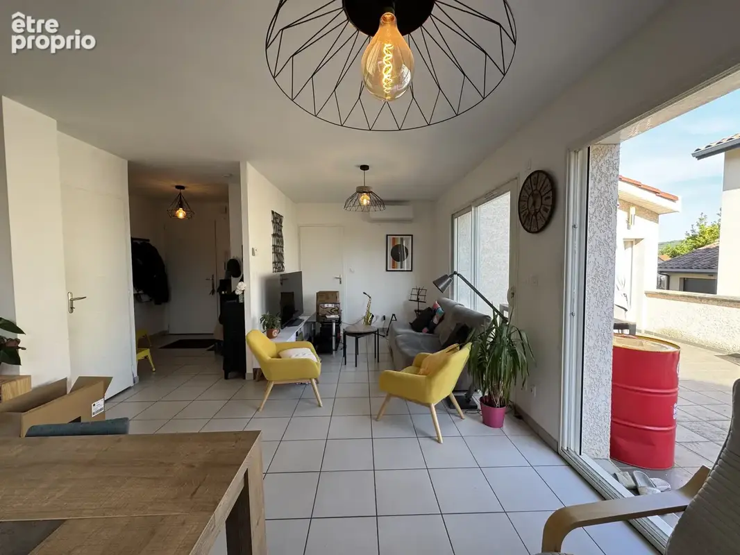 Communay - maison 4 pieces - coeur de village - photo 9
