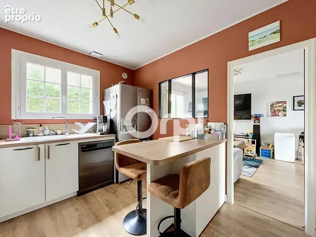 Maison À Vendre à Saint Pantaléon de Larche ! - photo 7