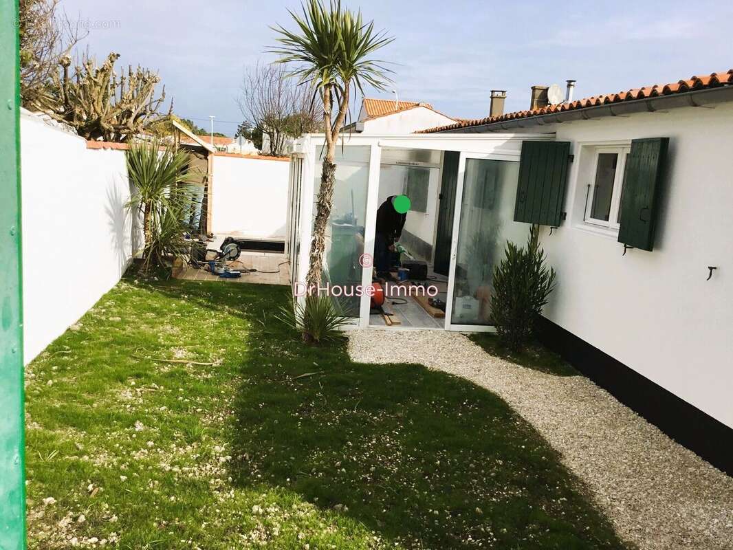 Maison à LA BREE-LES-BAINS