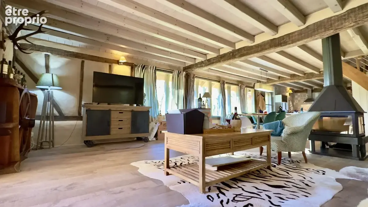 Maison de caractère avec piscine sur environ 2 hectares - photo 6