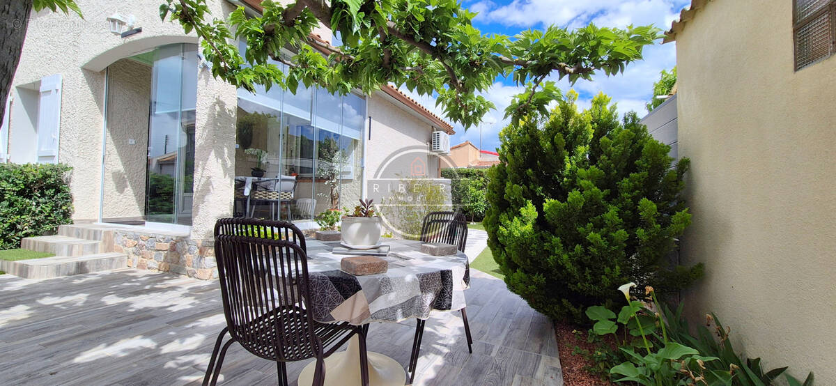 Maison à AGDE