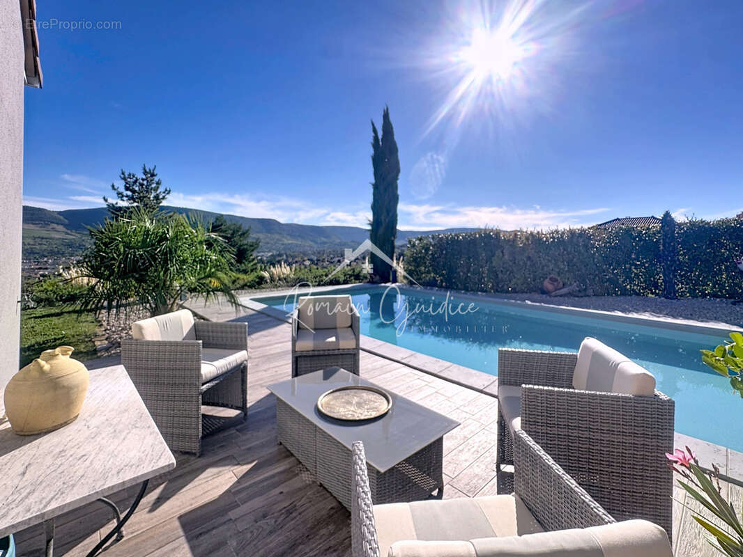 Villa de prestige type 5 de 140 m2 sur son terrain de 1200 m2 - photo 3