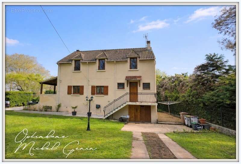 Maison à AUVERS-SUR-OISE