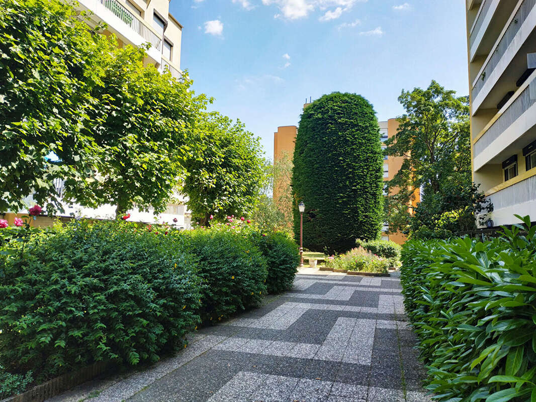 Appartement à ELANCOURT