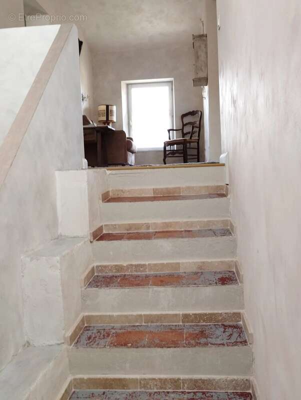 Appartement à COURSEGOULES