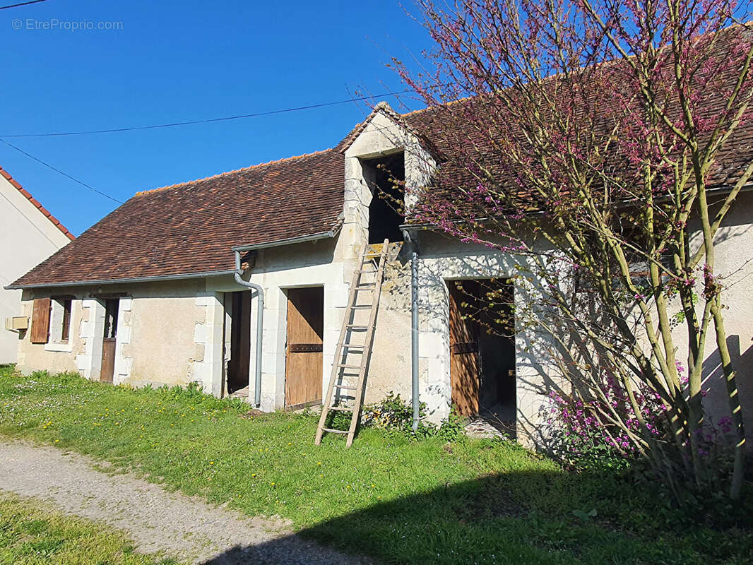 Maison à VILLENTROIS