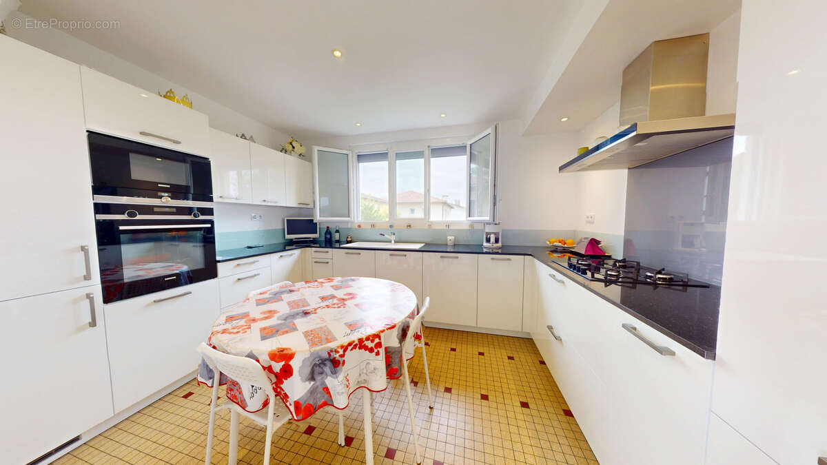 Appartement à GRENADE