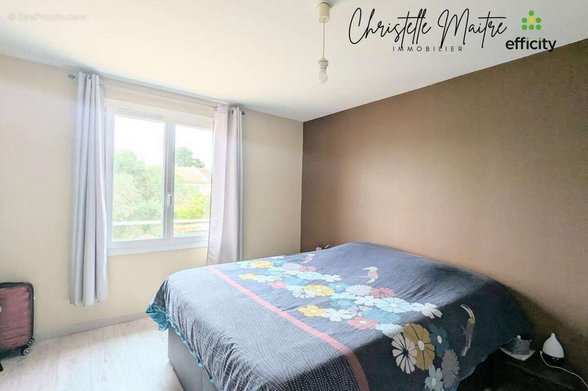 Maison à SAINT-MARTIN-DE-CRAU