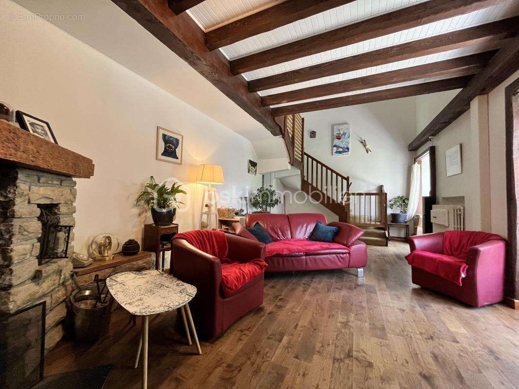 Maison à ALBENS