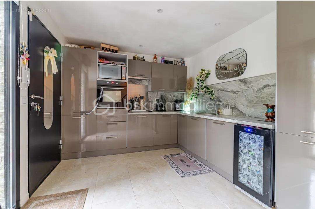 Appartement à ROMAINVILLE