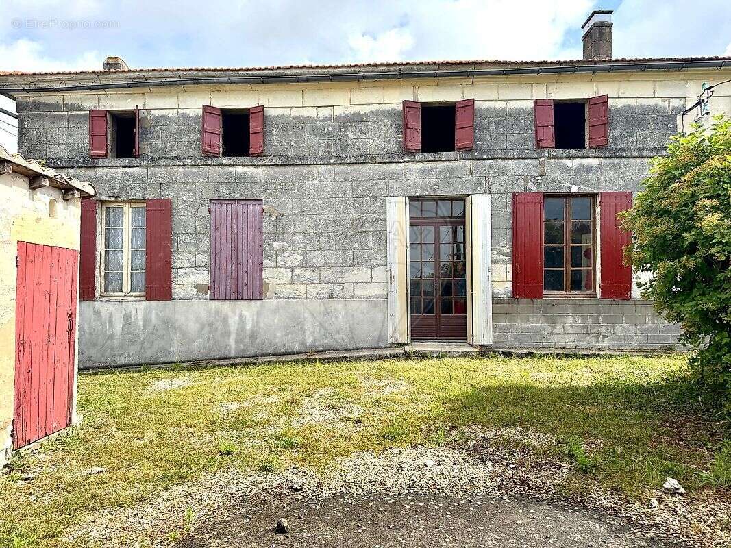 Maison à LORIGNAC