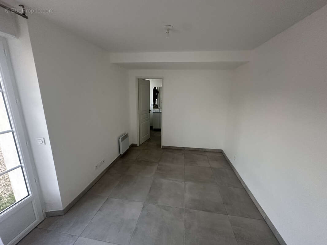 Appartement à SAINT-FARGEAU-PONTHIERRY