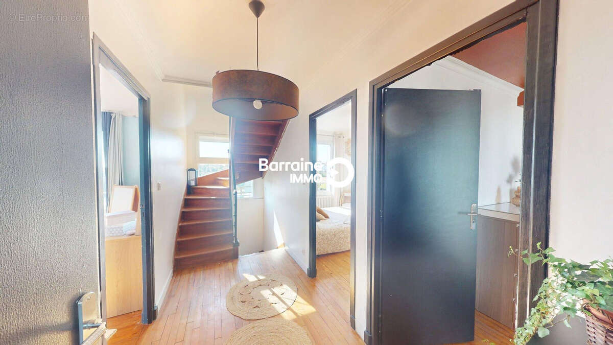 Maison à LE RELECQ-KERHUON