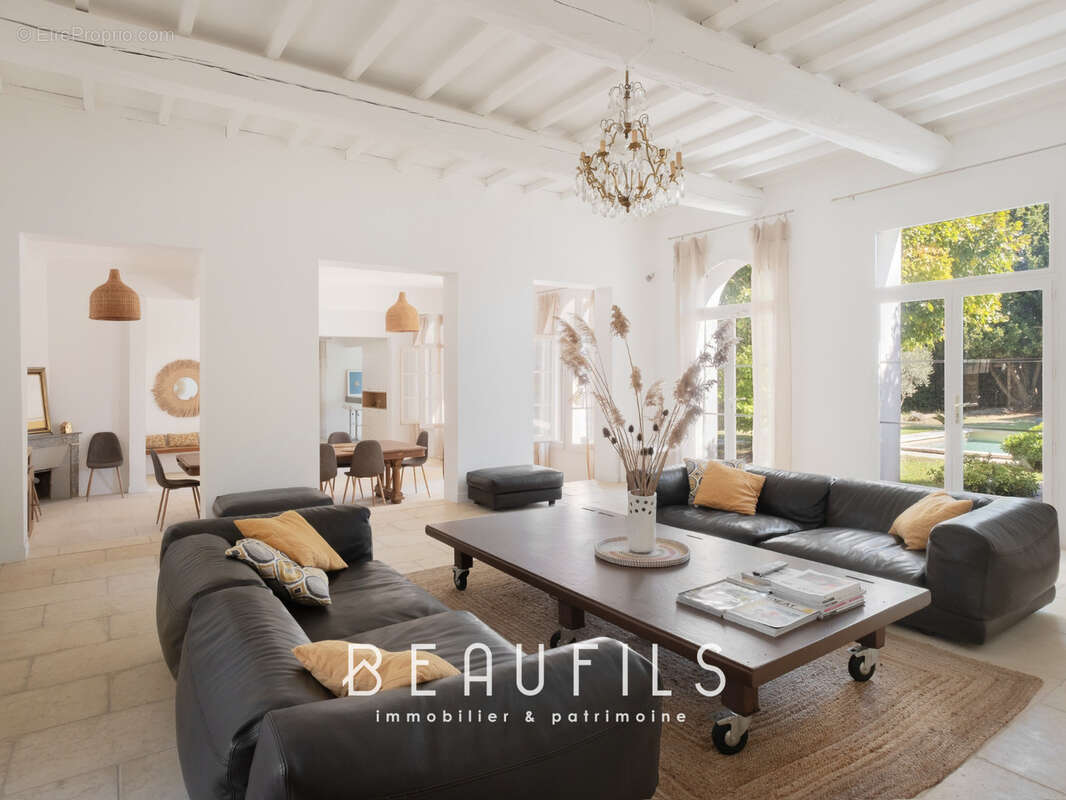 Maison à SAINT-LAURENT-D'AIGOUZE