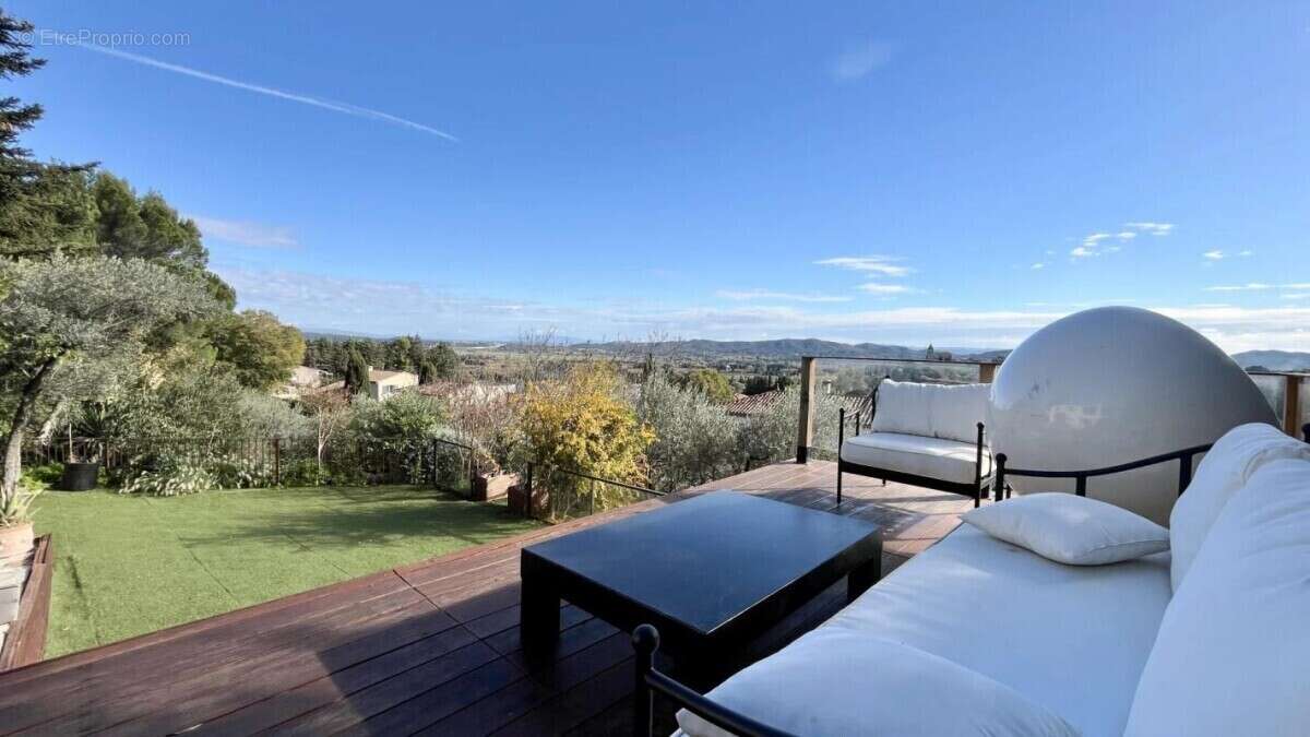 Maison à ROCHEFORT-DU-GARD