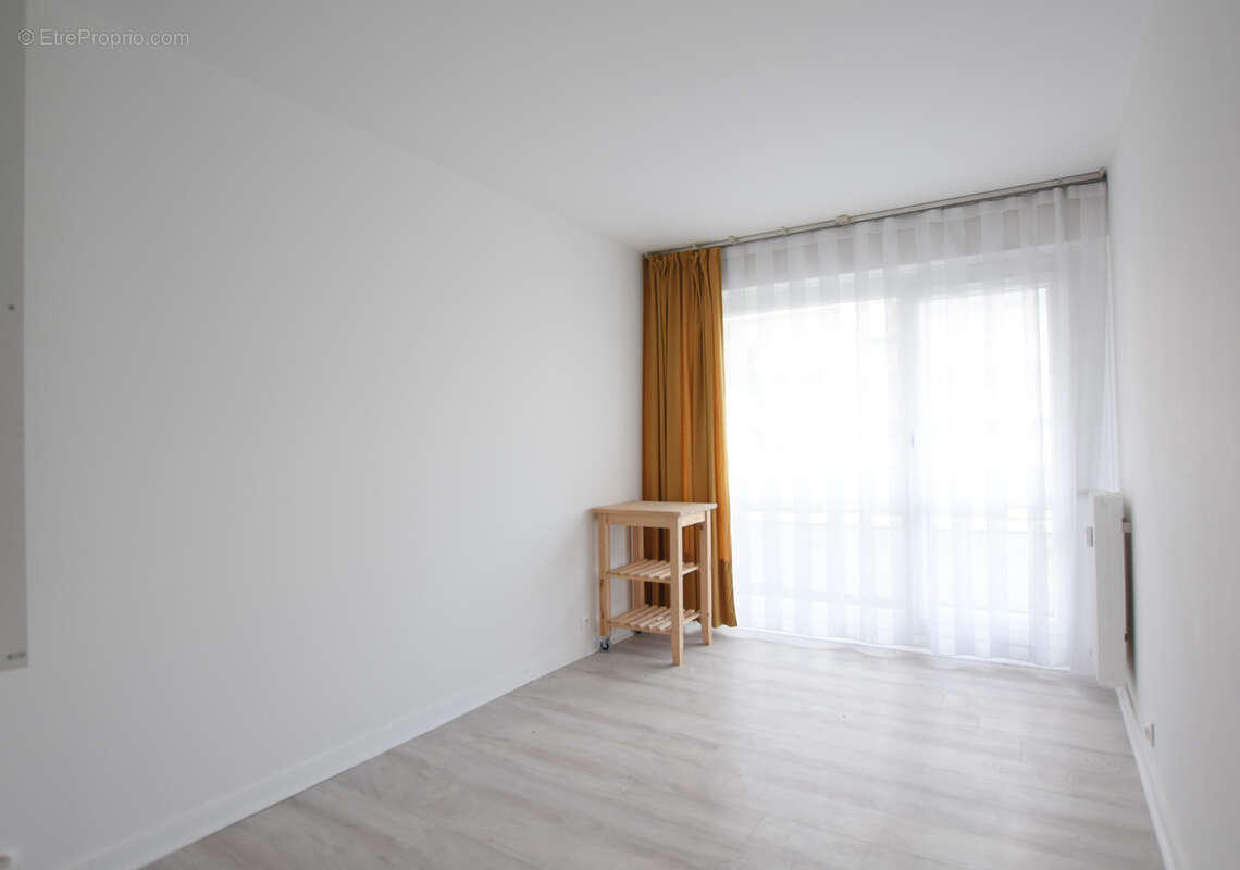 Appartement à LES ESSARTS-LE-ROI