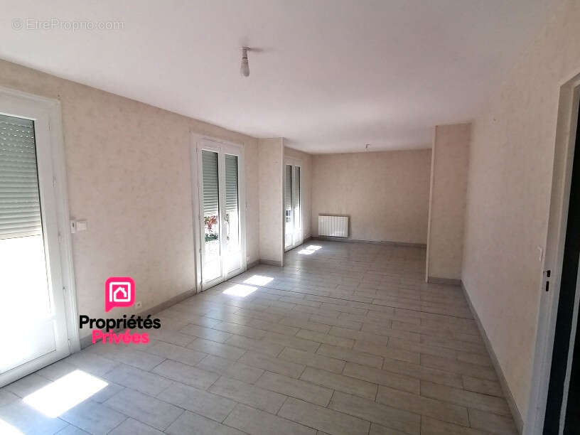 ARGENTAN (61200)  Pavillon 5 pièces, 3 chambres, 100 m2 environ , PRIX 183 750  honoraires 5% à la charge de l'acquéreur inclus  - photo 4