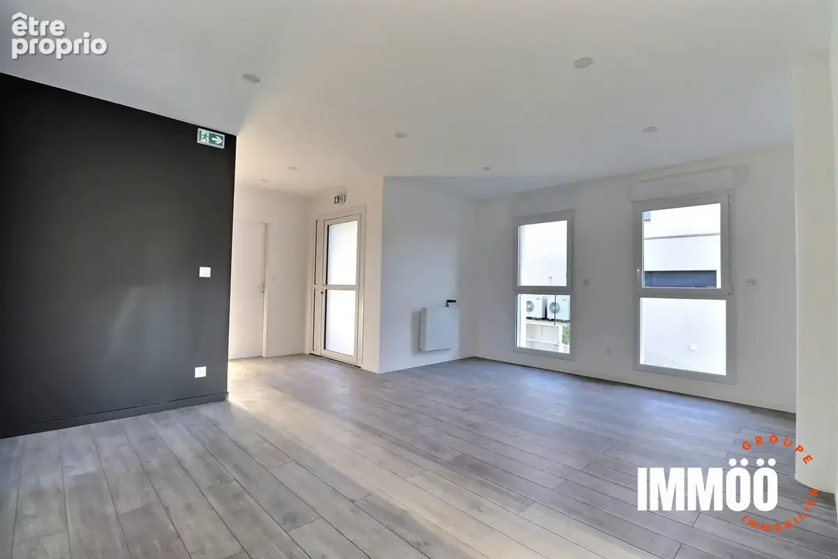 Commerce 248 m² à vendre à Le Houlme (76770) - photo 8