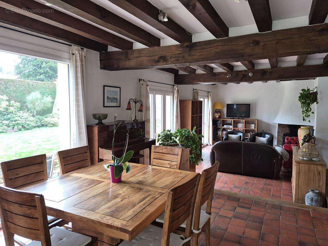 Maison à SAINT-REMY-LES-CHEVREUSE