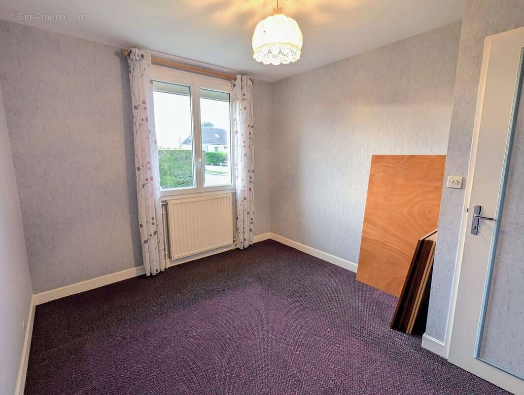 chambre 1 - Maison à GRANDCAMP-MAISY