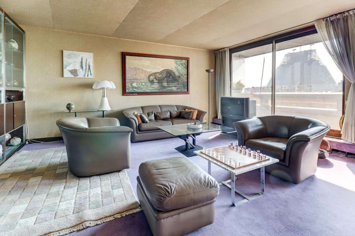 Appartement à PARIS-15E