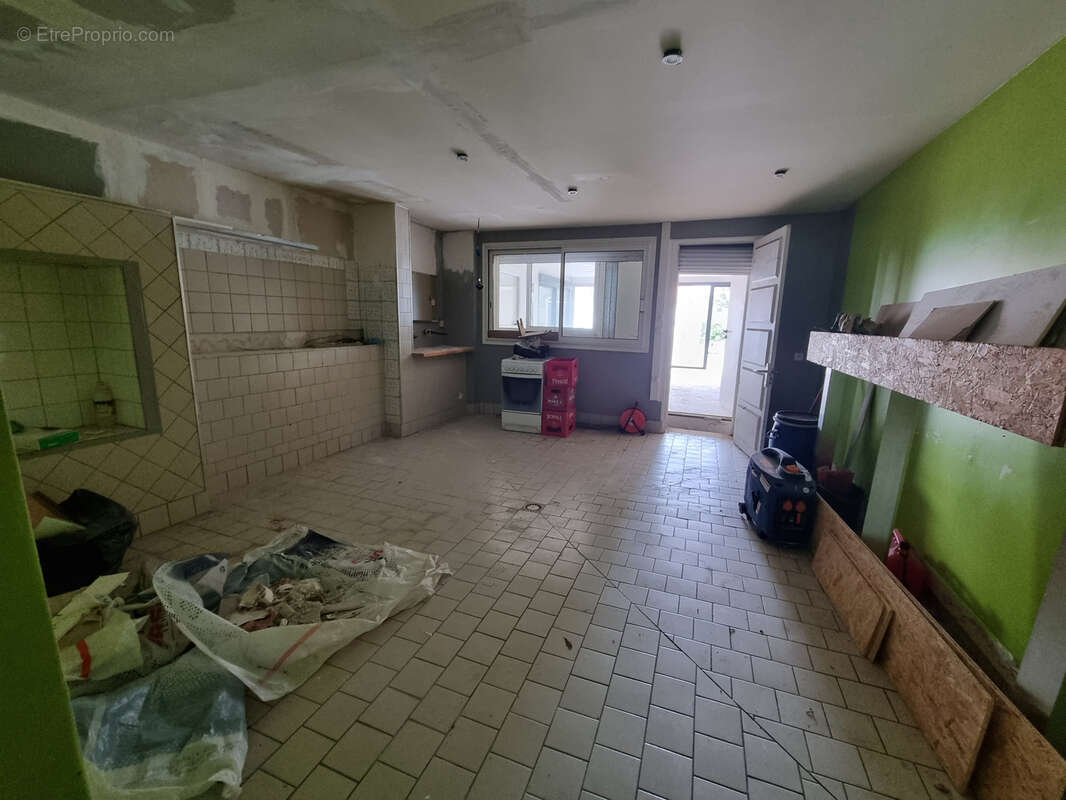 Commerce à SEPTFONDS