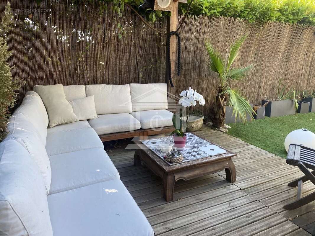 Maison à TOURRETTES