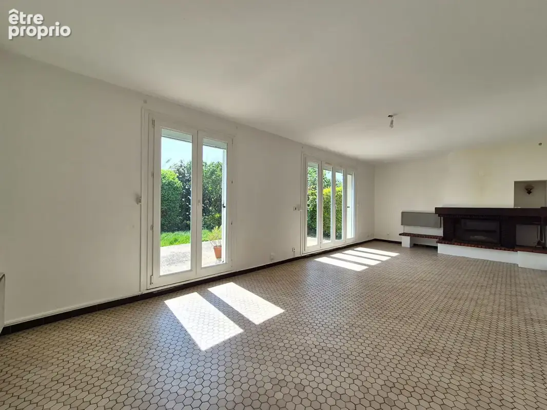 Maison 5 pièces 108 m² à montigny le bretonneux - photo 2