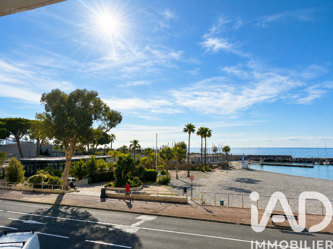Photo 1 - Appartement à ROQUEBRUNE-CAP-MARTIN