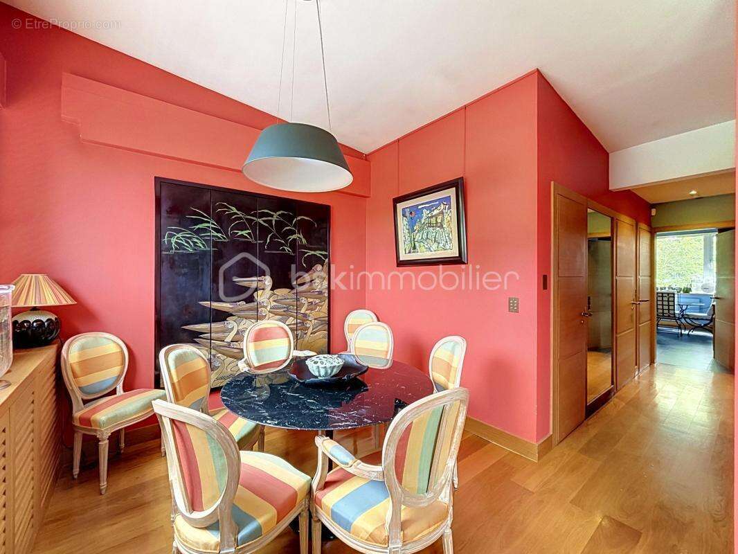 Appartement à GARCHES