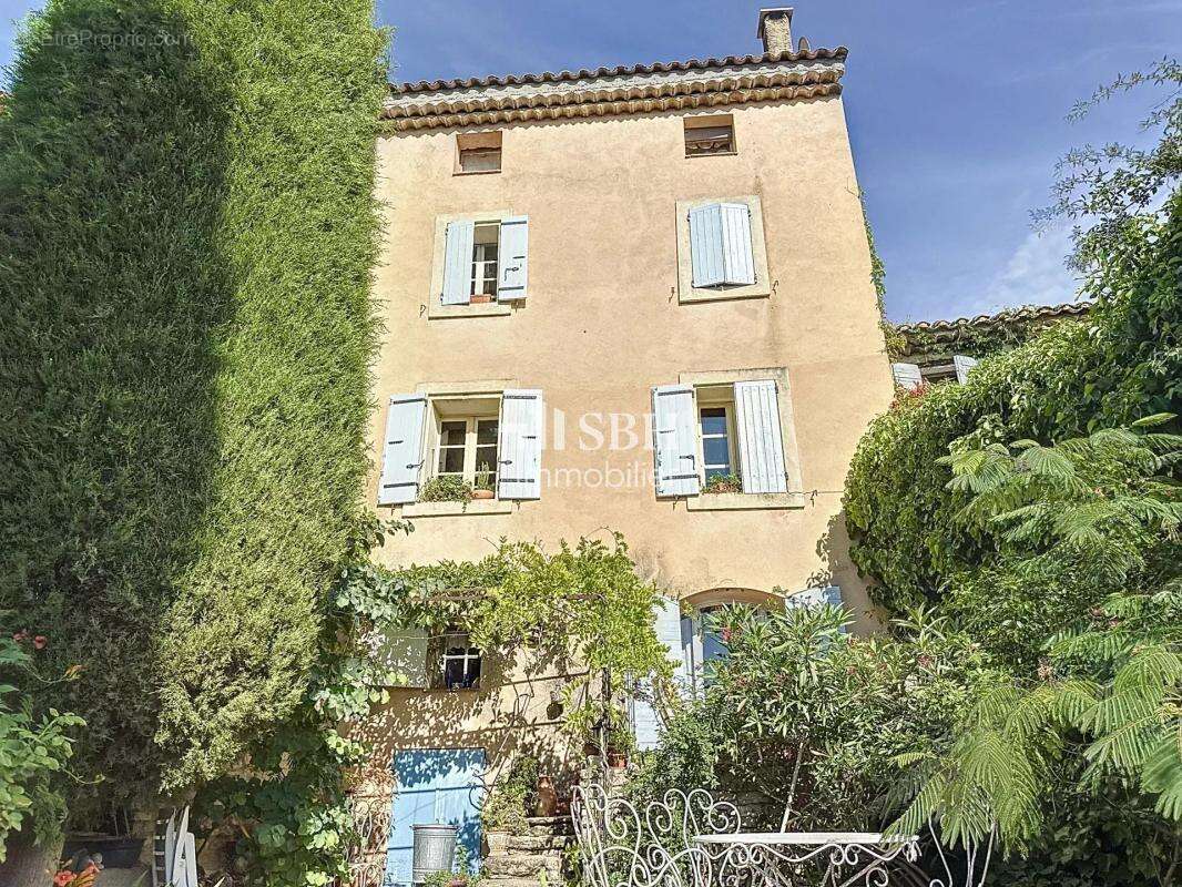 Maison à SAUMANE-DE-VAUCLUSE