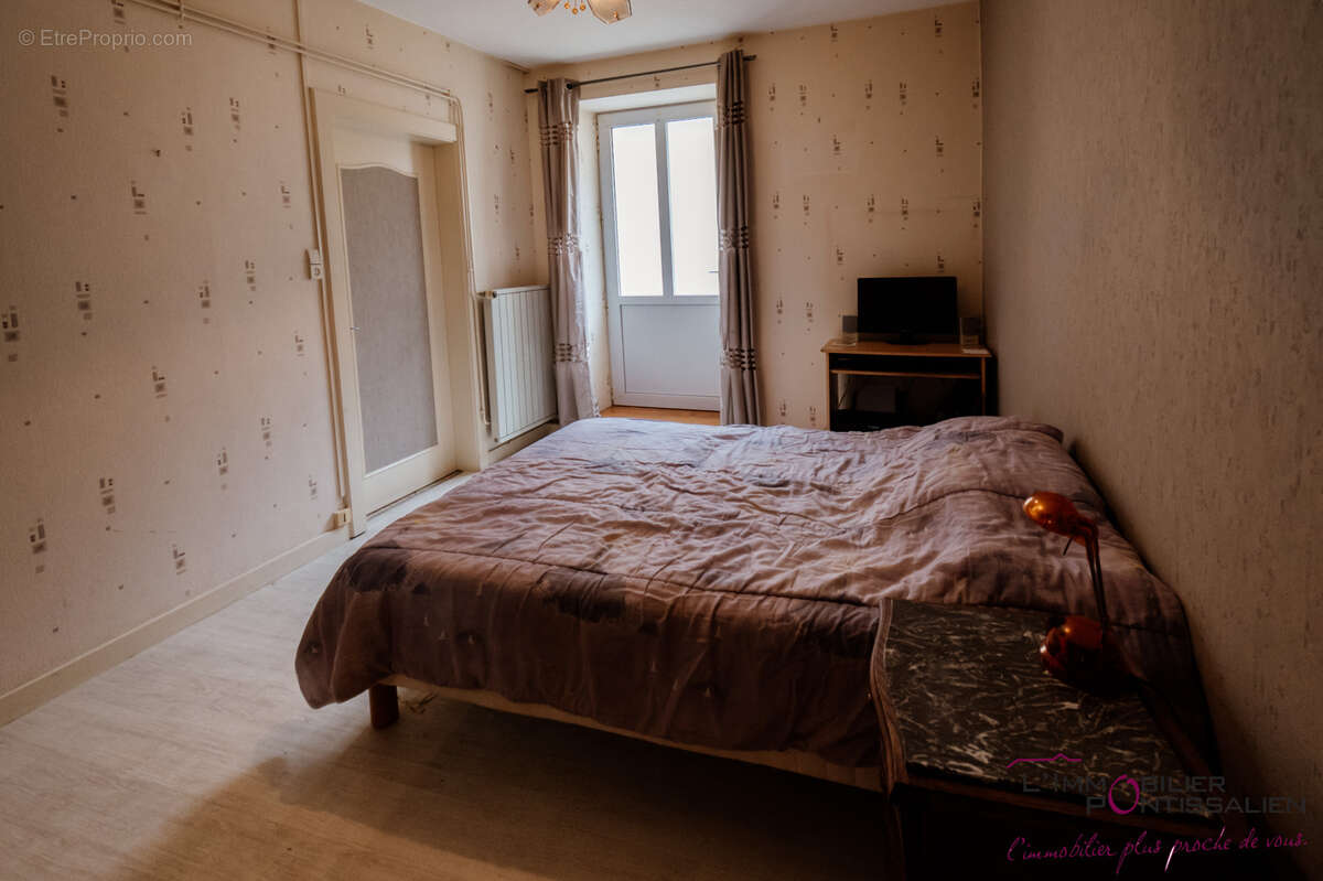 Maison à VILLERS-SOUS-CHALAMONT