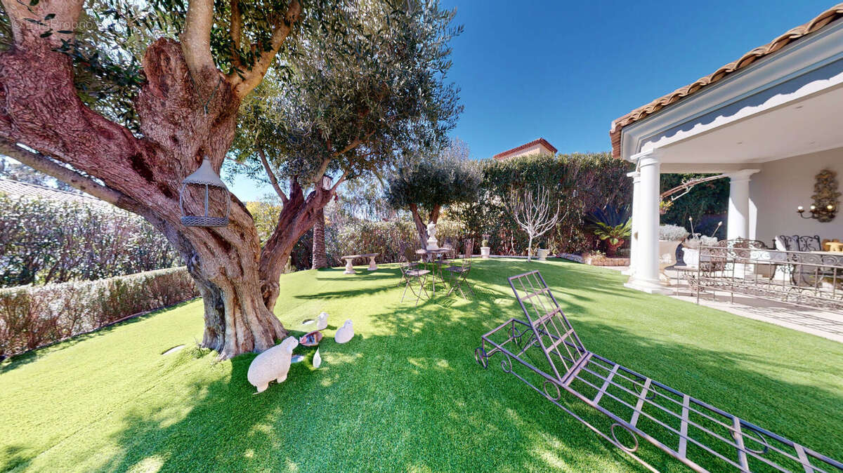 Maison à SAINT-RAPHAEL