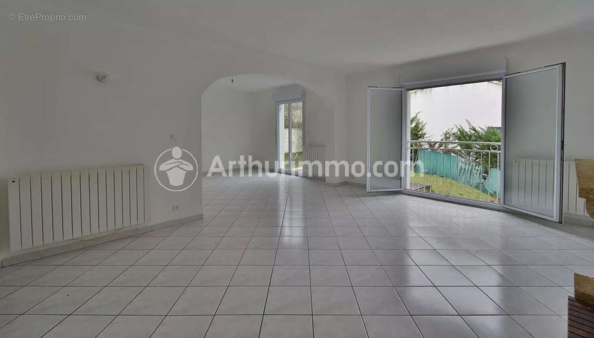 Maison à MONTASTRUC-LA-CONSEILLERE