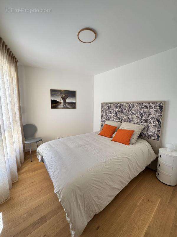 Appartement à COLLONGES-AU-MONT-D'OR