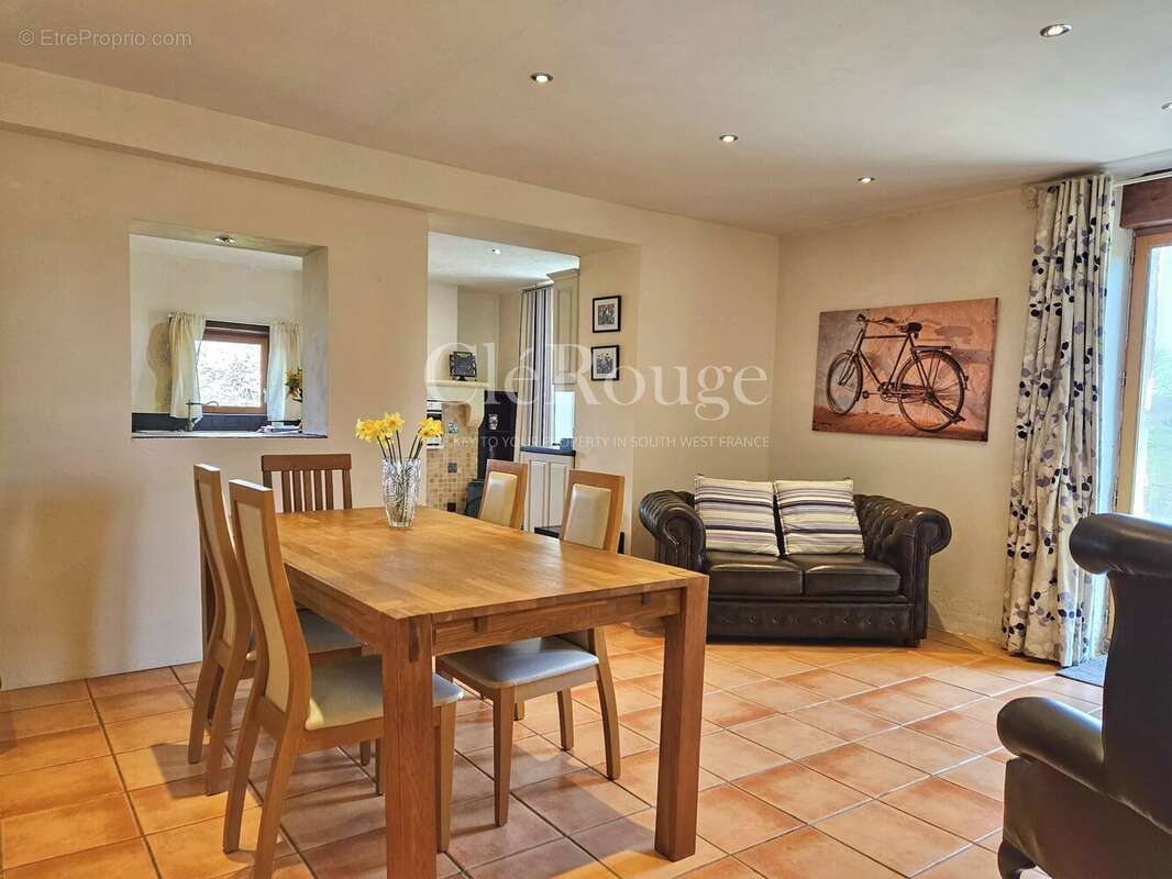 Maison à SAUVETERRE-DE-GUYENNE