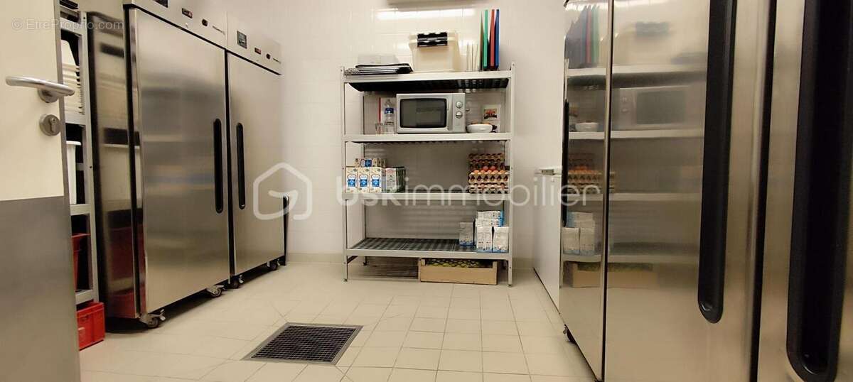 Commerce à LA SELLE-EN-LUITRE